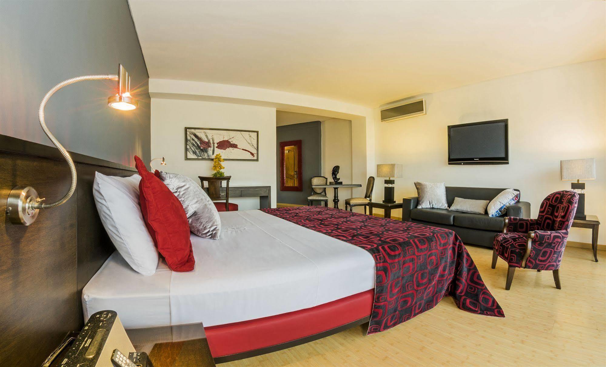 Hotel Egina Medellin Exterior photo